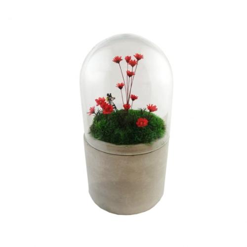 decor miniature verrine scene rouge fleurs sechees figurine